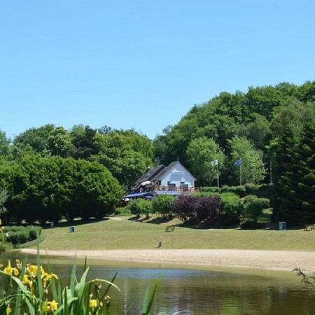 L'Aquarelle - Camping Hotel La Souterraine Buitenkant foto