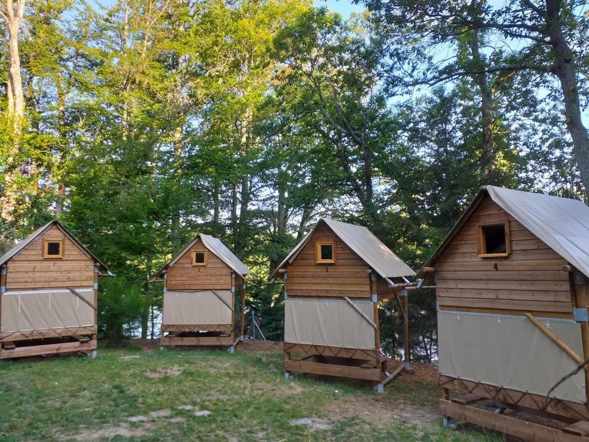 L'Aquarelle - Camping Hotel La Souterraine Buitenkant foto